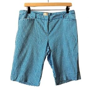 Women's 8 Laundry by Shelli Segal Bermuda Shorts Blue White Polka Dots
